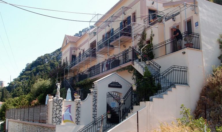 Aristotelis Apartments