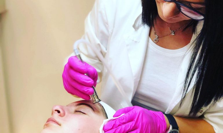 Head2Toes Beauty SPA