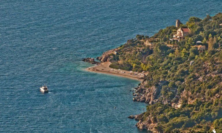 Aspros Gialos (Ai Giannis)