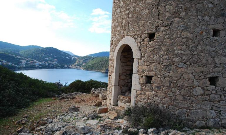 Anogi – Kioni (Treis Myloi)